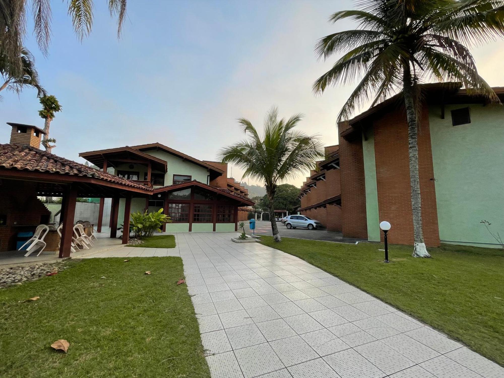 Pe Na Areia Na Praia Das Toninhas - Villagio 24 Porto Feliz Убатуба Экстерьер фото