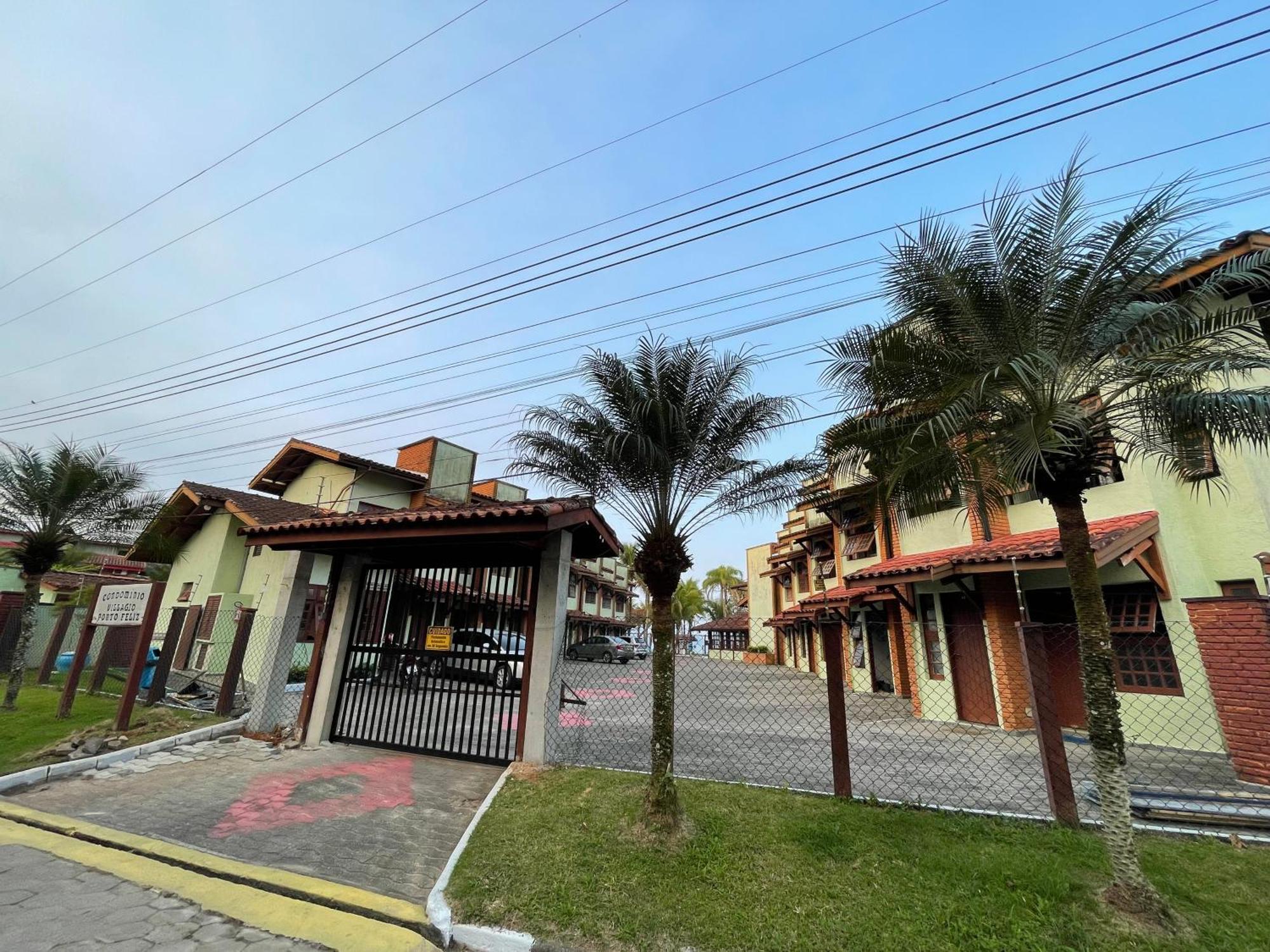 Pe Na Areia Na Praia Das Toninhas - Villagio 24 Porto Feliz Убатуба Экстерьер фото