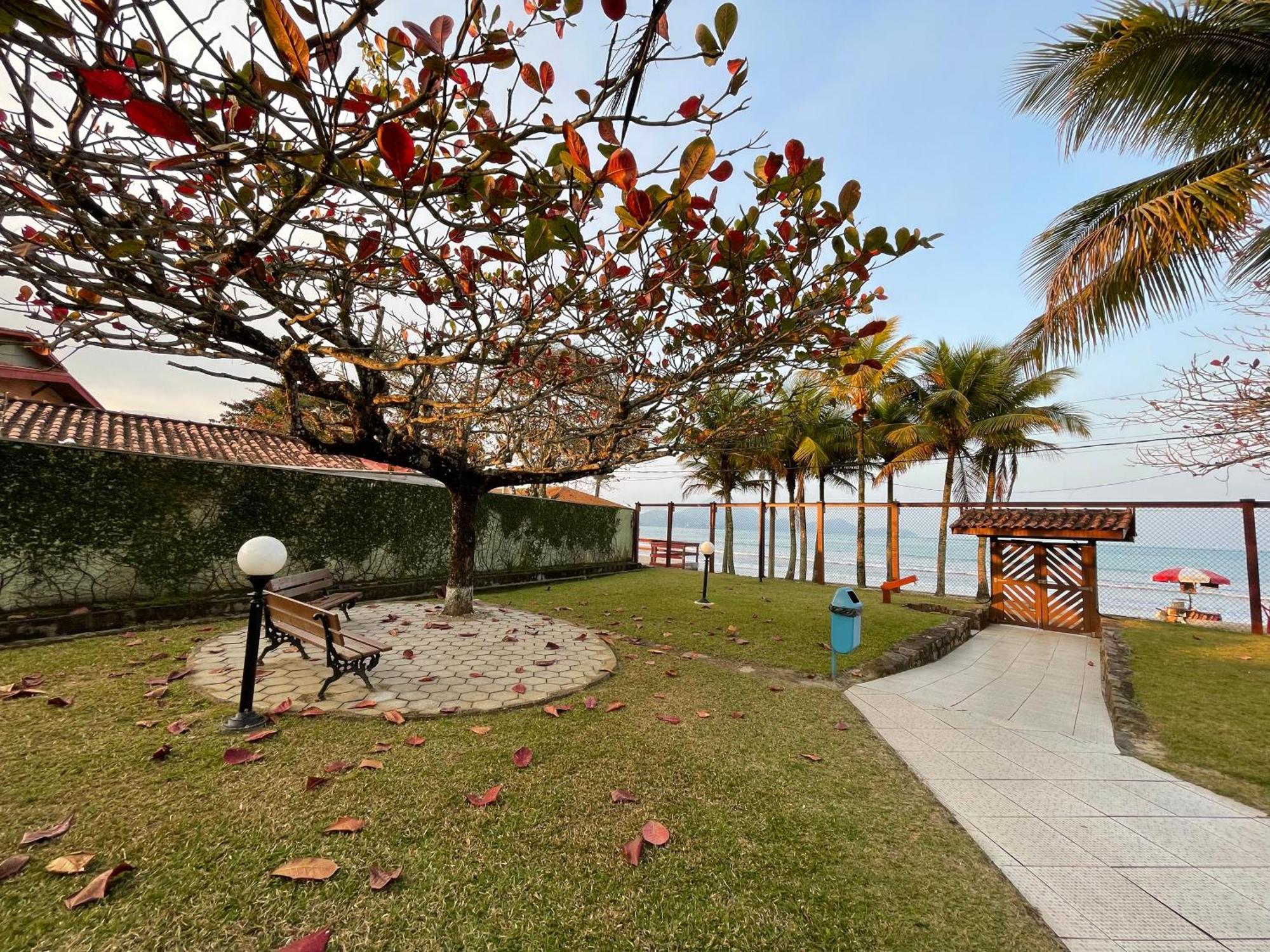 Pe Na Areia Na Praia Das Toninhas - Villagio 24 Porto Feliz Убатуба Экстерьер фото