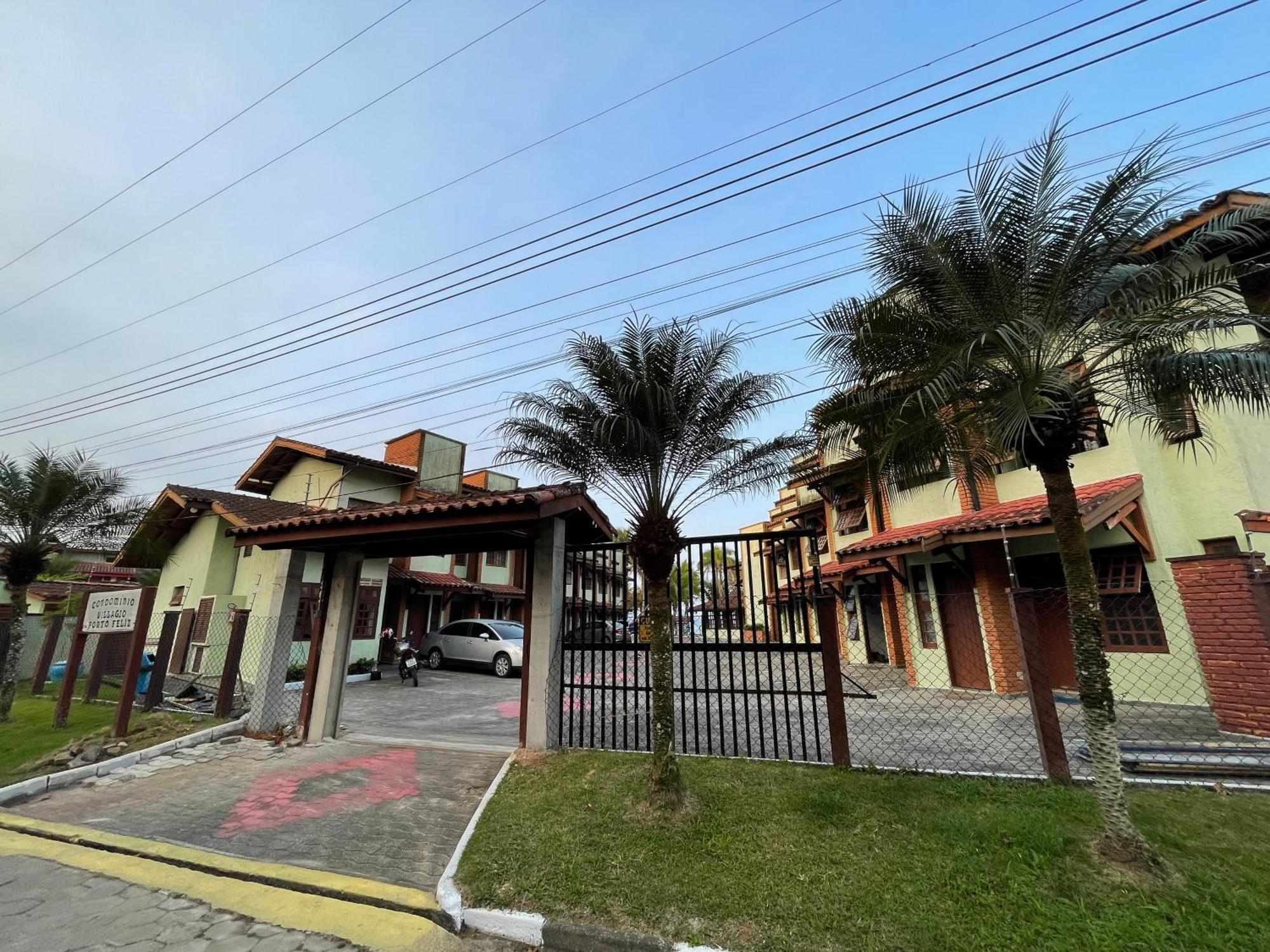 Pe Na Areia Na Praia Das Toninhas - Villagio 24 Porto Feliz Убатуба Экстерьер фото