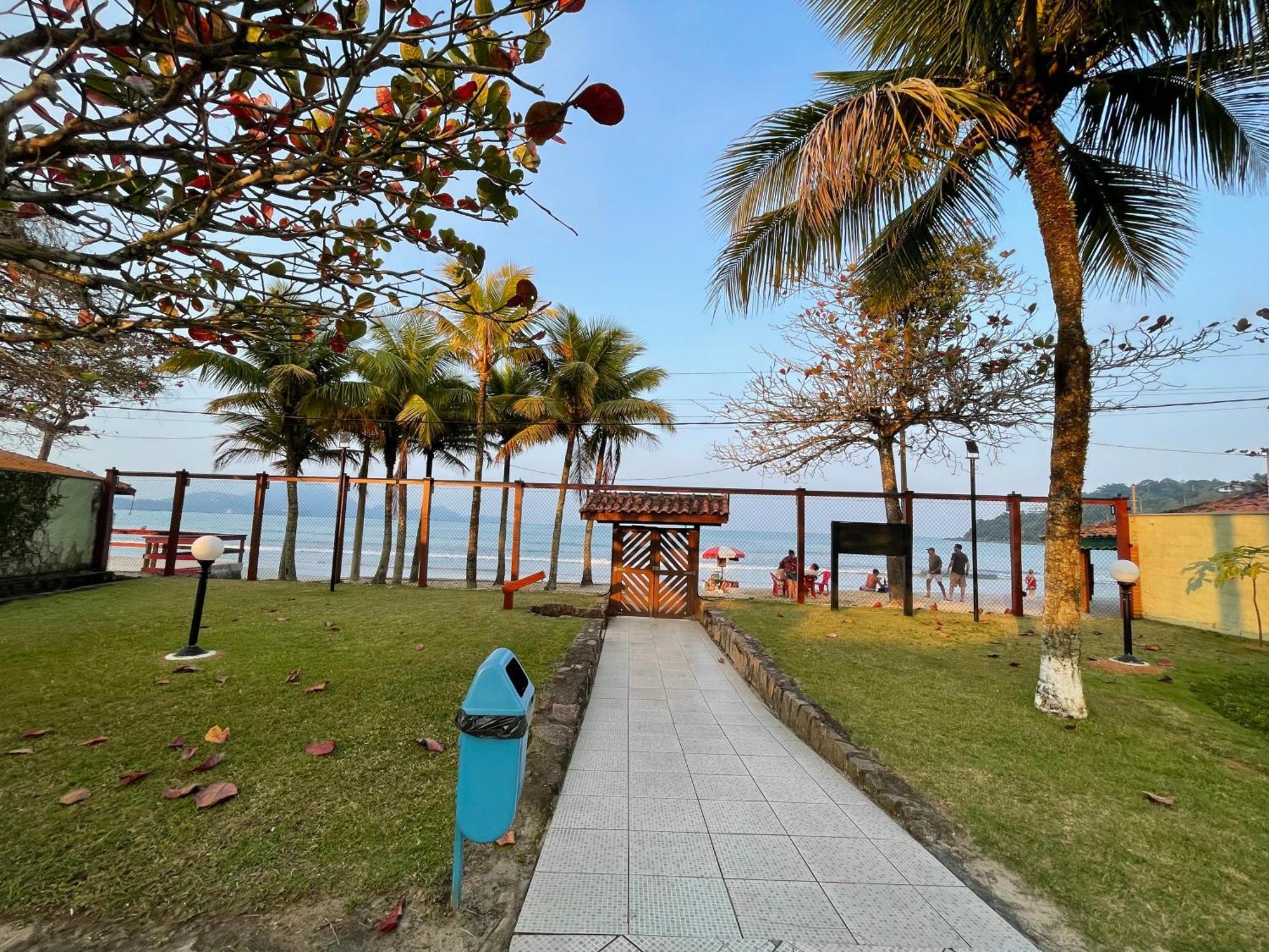 Pe Na Areia Na Praia Das Toninhas - Villagio 24 Porto Feliz Убатуба Экстерьер фото